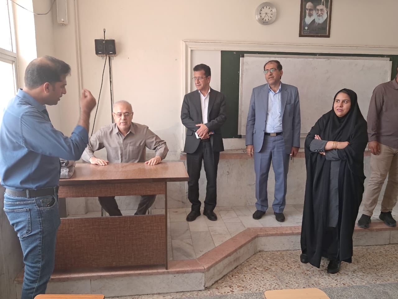 بازدید استاندار هرمزگان از مرکز استعدادهای درخشان شهید حقانی