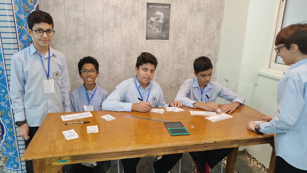 برگزاری انتخابات شورای دانش‌آموزی در مرکز استعدادهای درخشان شهید حقانی