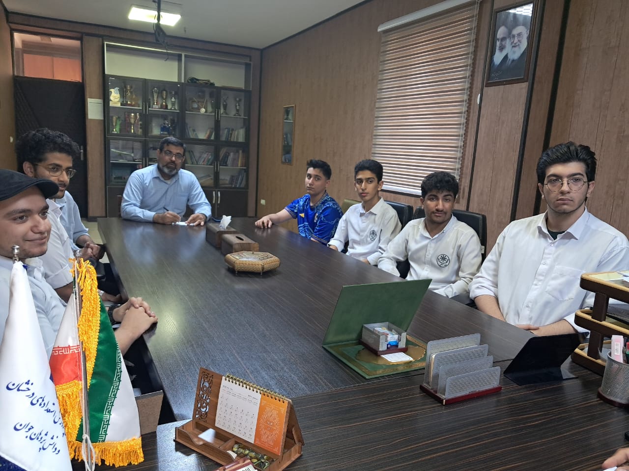 اولین جلسه شورای دانش‌آموزی متوسطه دوم